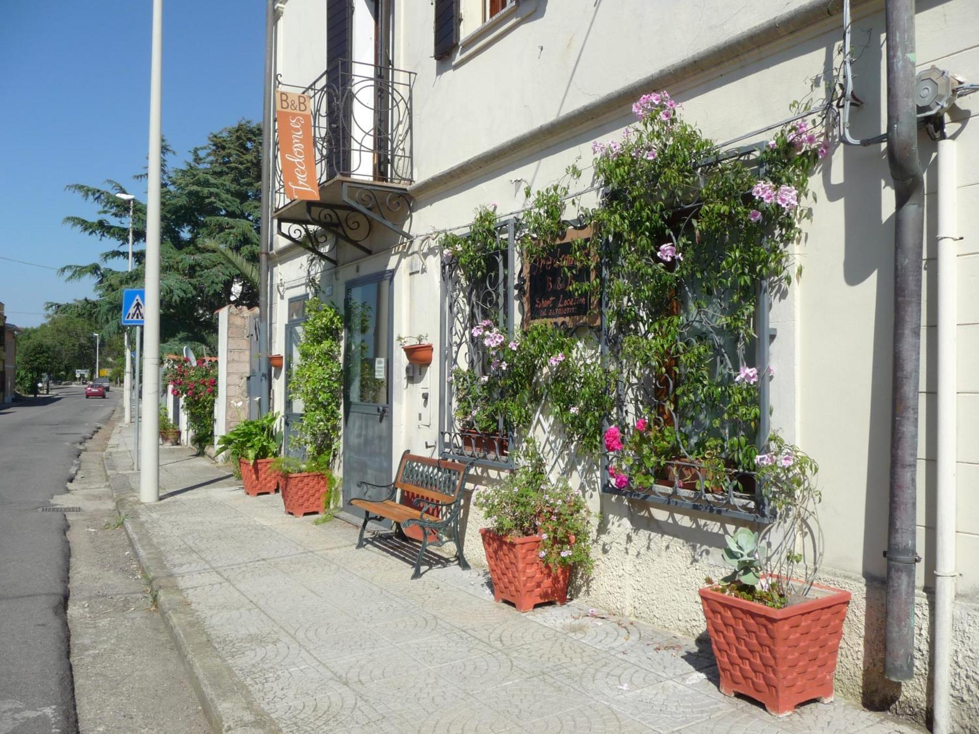 B&B Tredomus Tresnuraghes Kültér fotó