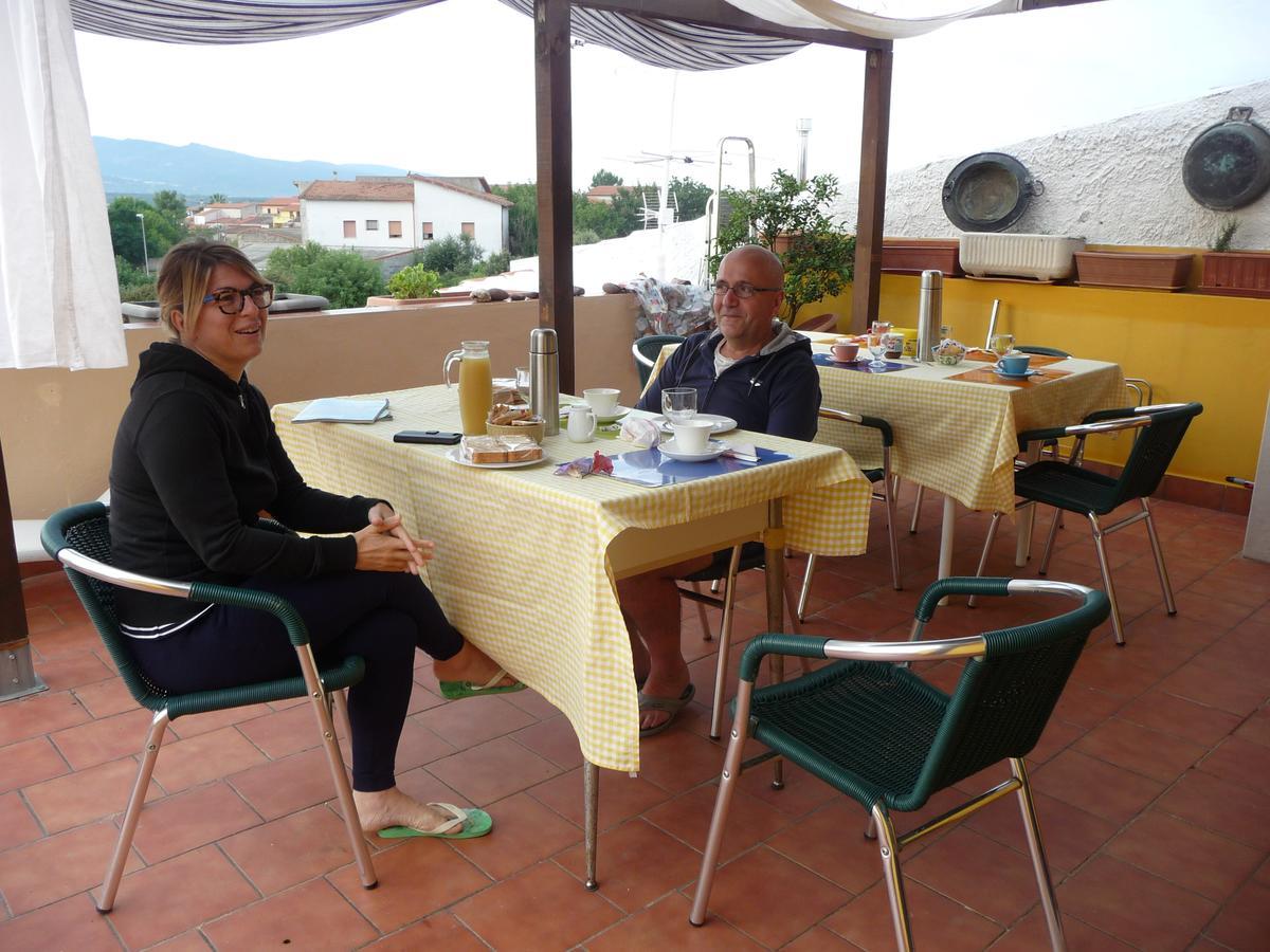 B&B Tredomus Tresnuraghes Kültér fotó